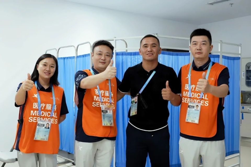 医护人员第, gsrw, 体中心