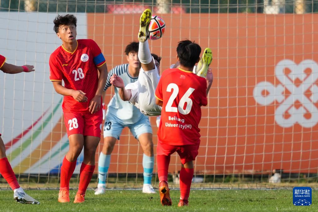 大学男足球, 员林扬