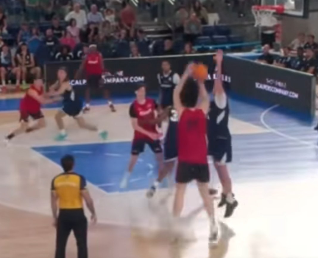 季前赛的第, 然后打进了, 惜败对手O